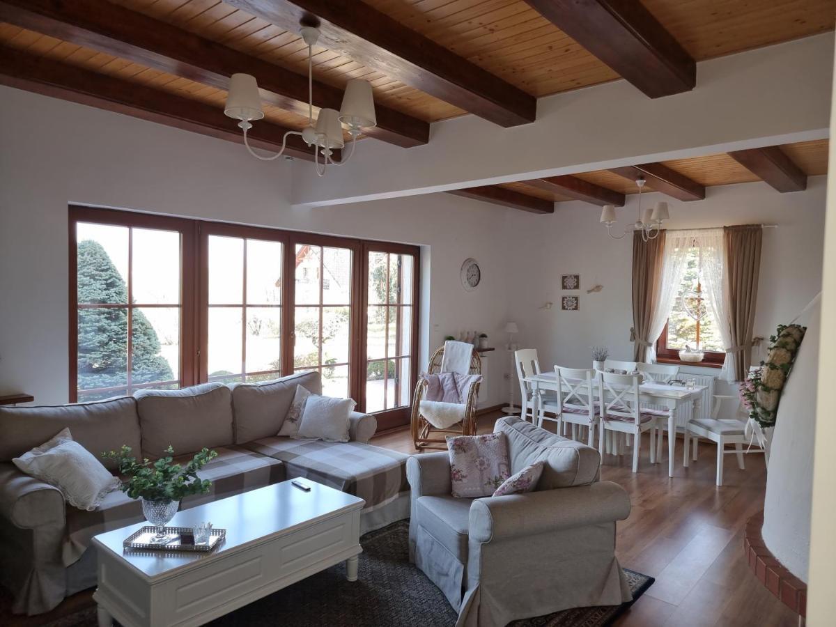 Naszjestwasz Villa Gorki Male  Bagian luar foto